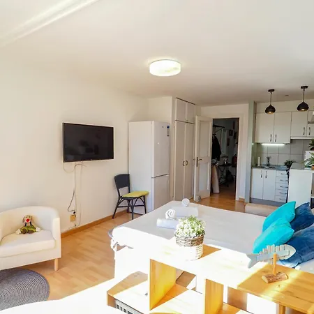 Apartment The Blue Island Loft By Hello Homes