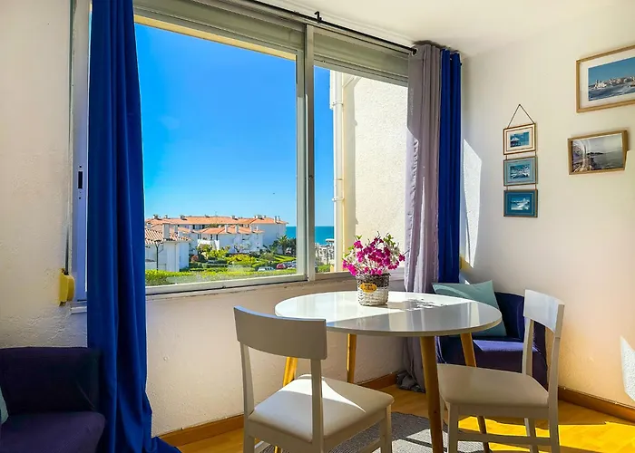 The Blue Island Loft By Hello Homes *